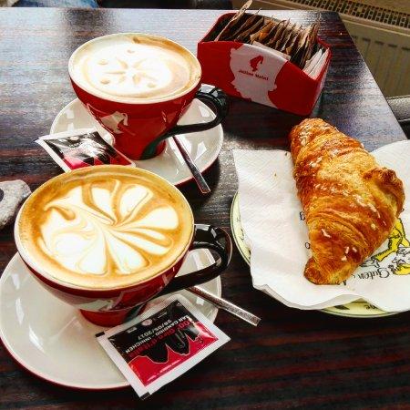 Silvia Residence Cafe Pub